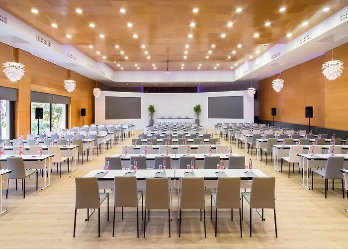 מלון Barcelo