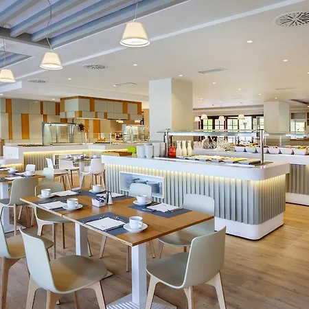 Barcelo Hotel 4*