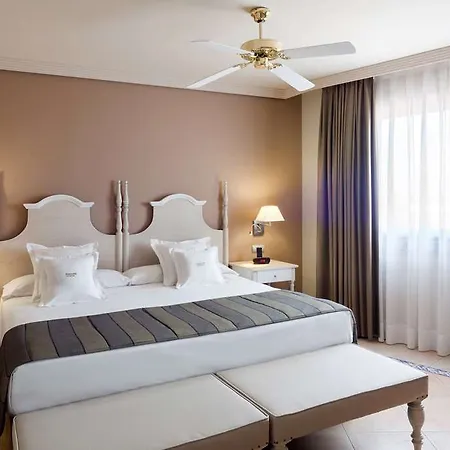 Barcelo Hotel 4*